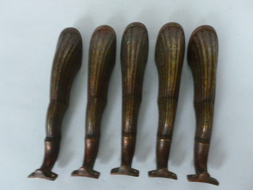 Ancien pieds meuble en - 5, de