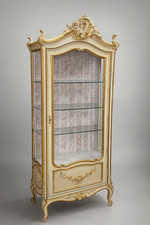 vitrine de style Louis XV /