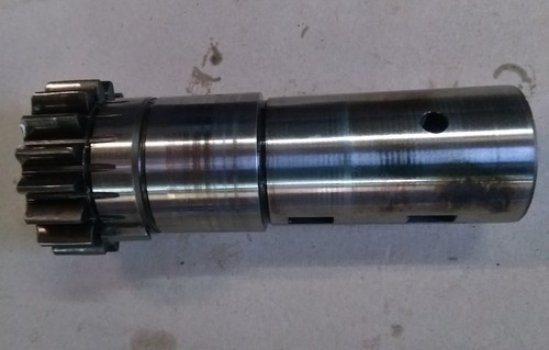 Transmission shaft from manual