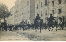 CORSE  AJACCIO  retour des Bergers a la montagne