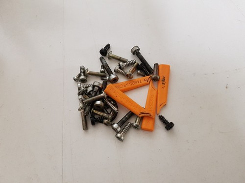 Lot vis taille haie - de,