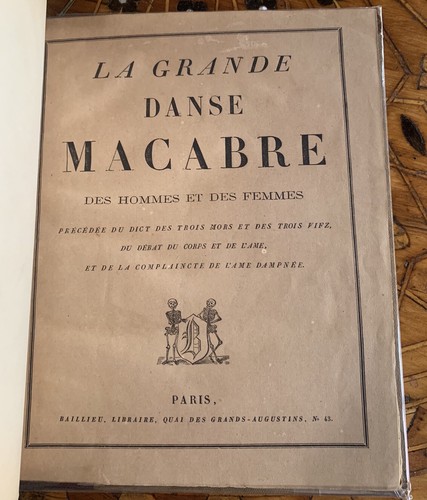 Ancien livre grande - ancien,
