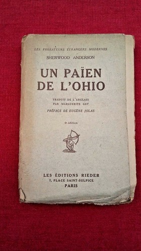 Livre ancien païen de - ancien, un
