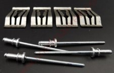 AGRAFE + RIVET BANDEAU ENJOLIVEUR DE COFFRE RAPPE ARRIÈRE HAYON PEUGEOT 205 GTI 