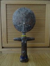 Statuette africaine. Poupée