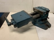 Etau de fraiseuse/perceuse professionnel inclinable-Orientation max +/- 90° -TBE