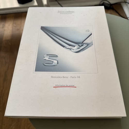 Catalogue dossier presse - dossier,