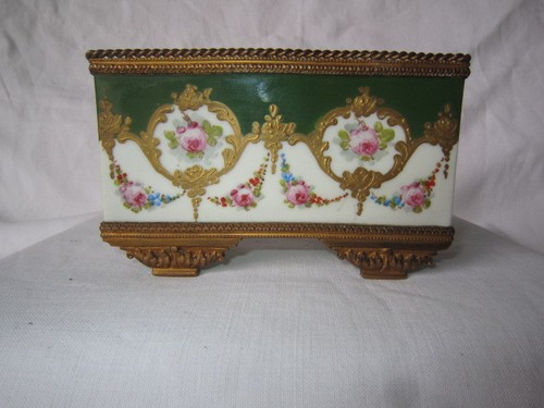 Garniture porcelaine de - porcelaine,