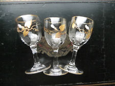 3 VERRES À LIQUEUR EN CRISTAL