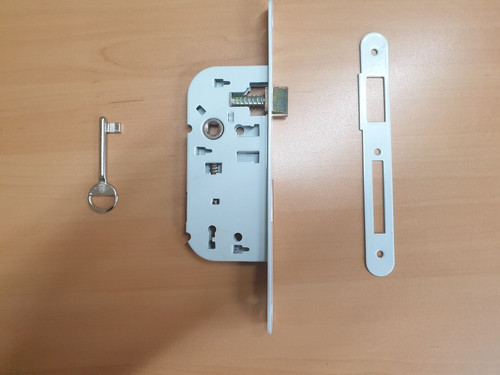 Serrure encastrable pour porte
