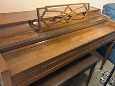 Spinet Piano