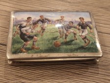 Anciene Boîte En Argent, Au Décor Peint , Footballeur Au Jeux 