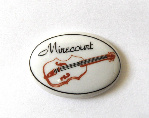 Pin porcelaine violon - pin's,