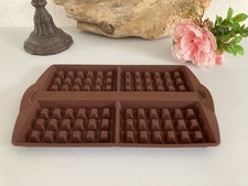 1024⚜️ Moule à Gaufres en Silicone Tupperware Couleur Chocolat Pour 4 Gaufres
