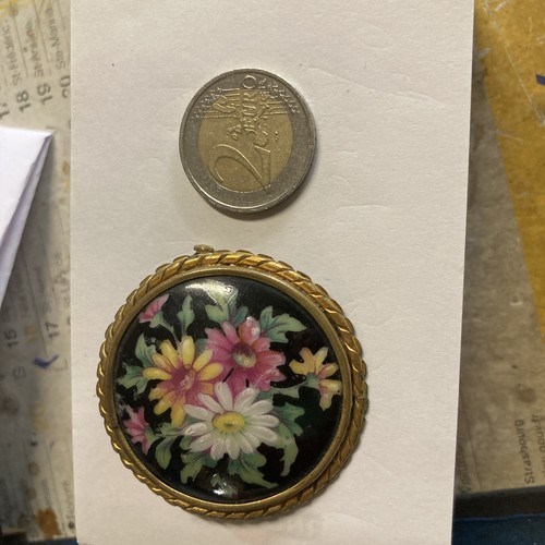 Broche limoges motifs floraux - ,