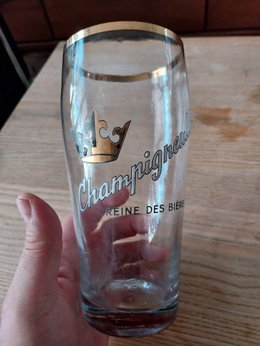 Grand verre biere - a, ancien