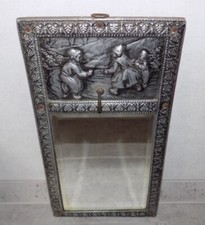 RARE ET ANCIEN MIROIR BISEAUTÉ MURAL DÉCOR D'ENFANTS ZINC REPOUSSÉ ART DÉCO