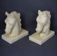Serre-livres en albâtre