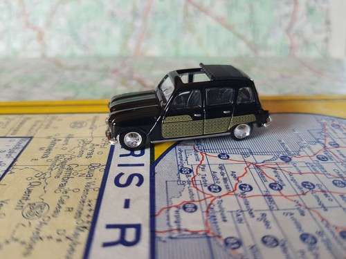 Voiture miniature renault - voiture,