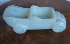 Ancien saleron en opaline de foire forme tacot Portieux ou Vallerysthal  C73