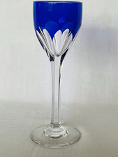 VERRE A LIQUEUR EN CRISTAL  BACCARAT  COULEUR BLEU COLBALT ROEMER GENOVA SIGNE