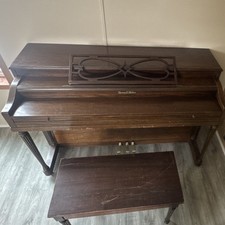 Henry F. Miller Upright Spinet