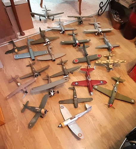 Lot maquettes avion balsa - lot,