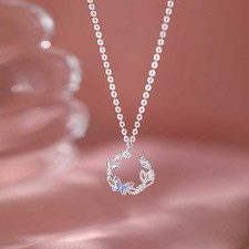Collier guirlande papillon en