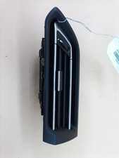 Aerateur tableau de bord avant