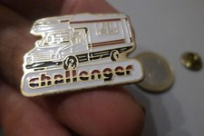Pin S broche Badge camping car CHALLENGER vacance en montagne ou mer sur route