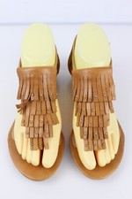 San Marina Sandales entre doigts franges cloutés cuir marron clair T 36 TBE