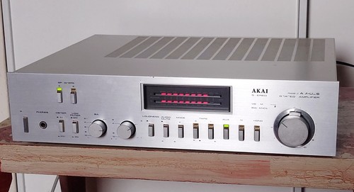 Akai u55 amplificateur - akai,