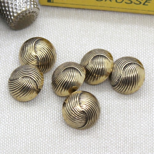 Magnifique lot boutons - magnifique,
