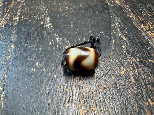 Pendentif perles dzi dent - en,