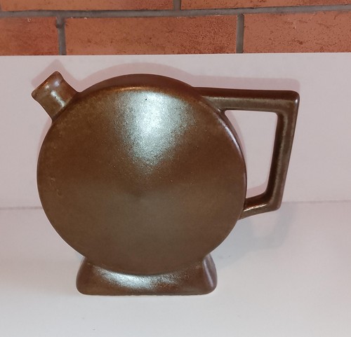 Pichet rond ancien design - pichet,