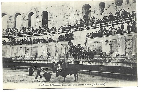 Arles les arenes - 13, course
