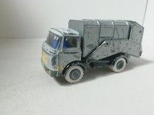 FJ BERLIET GAK WAGON POUBELLE GRIS AVEC FIGURINES