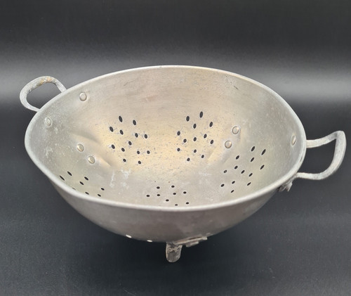 Passoire ancienne - , en