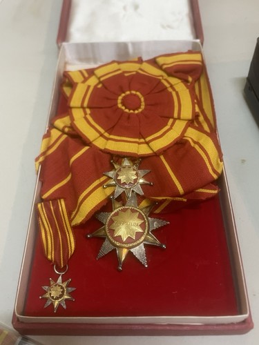 Grand croix ordre mérite - grand-croix,