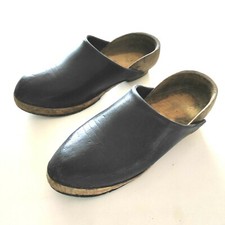 PAIRE DE SABOT en BOIS et CUIR