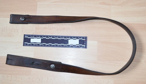 Bretelle cuir pour fusil - en,