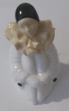 flacon de parfum Pierrot/ opaline blanche et plastique/ Avon/50ml/vide