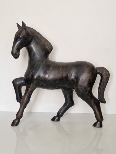 Très grande sculpture - , de