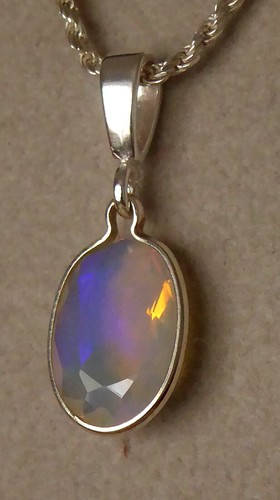 Superbe opale multicolore - superbe,