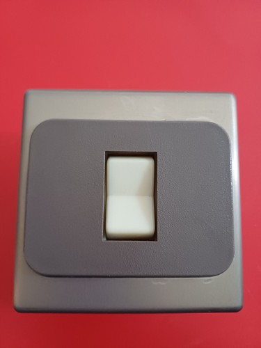 Bouton poussoir diplomat - bouton,