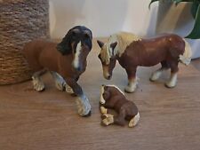 Figurines lot 3 chevaux