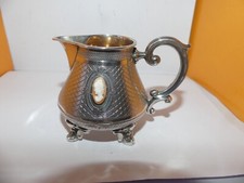 SERVICE A THE POT A LAIT  EN ARGENT MASSIF GUILLOCHE ET CAMEE