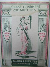 ANCIEN BOITE POCHETTE D' ALLUMETTES  SNAKE CHARMER CIGARETTES OLD MATCH BOX