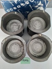PEUGEOT 204 : CHEMISES PISTONS  (et 304 BREAK . 305 . NEUFS)