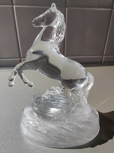 Cheval cristal - en,